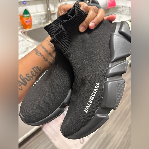 WOMEN'S SPEED RECYCLED KNIT SNEAKER IN BLACK size 36(6) - Picture 1 of 5